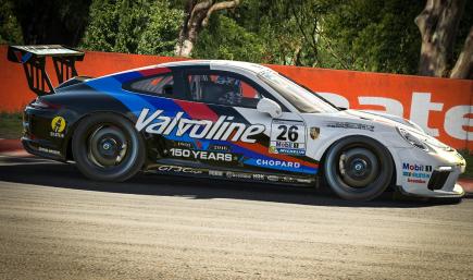 Valvoline Porsche 911 Cup